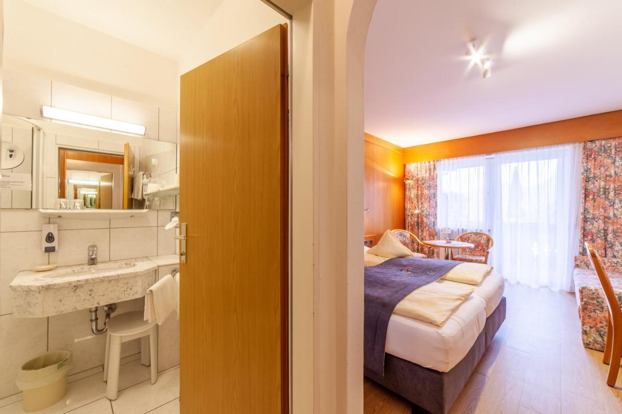 Fruehstuecks-Hotel Olympia Tirolo Bagian luar foto