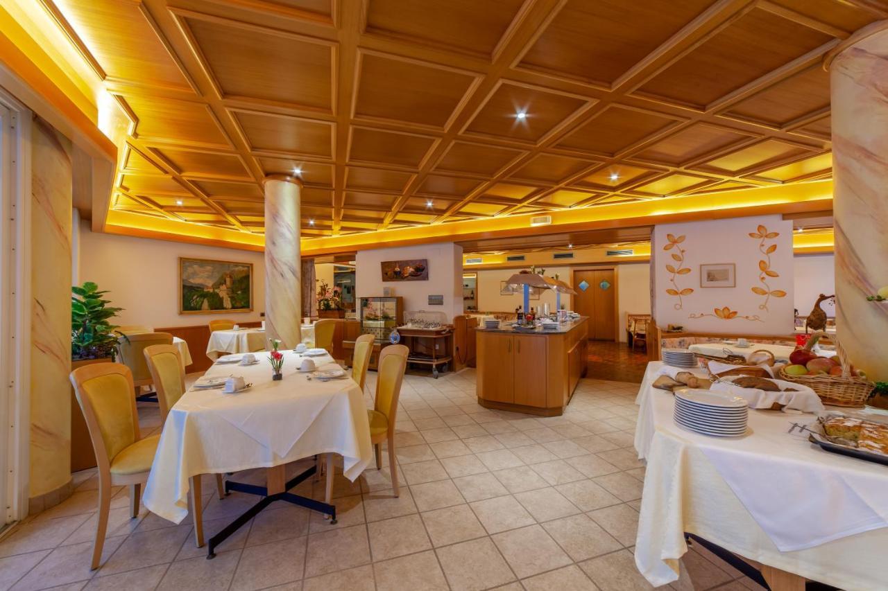 Fruehstuecks-Hotel Olympia Tirolo Bagian luar foto