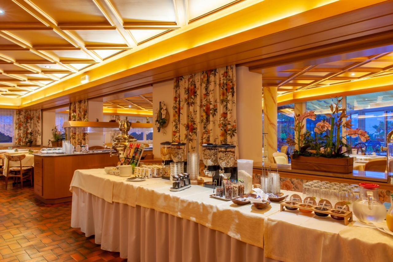 Fruehstuecks-Hotel Olympia Tirolo Bagian luar foto