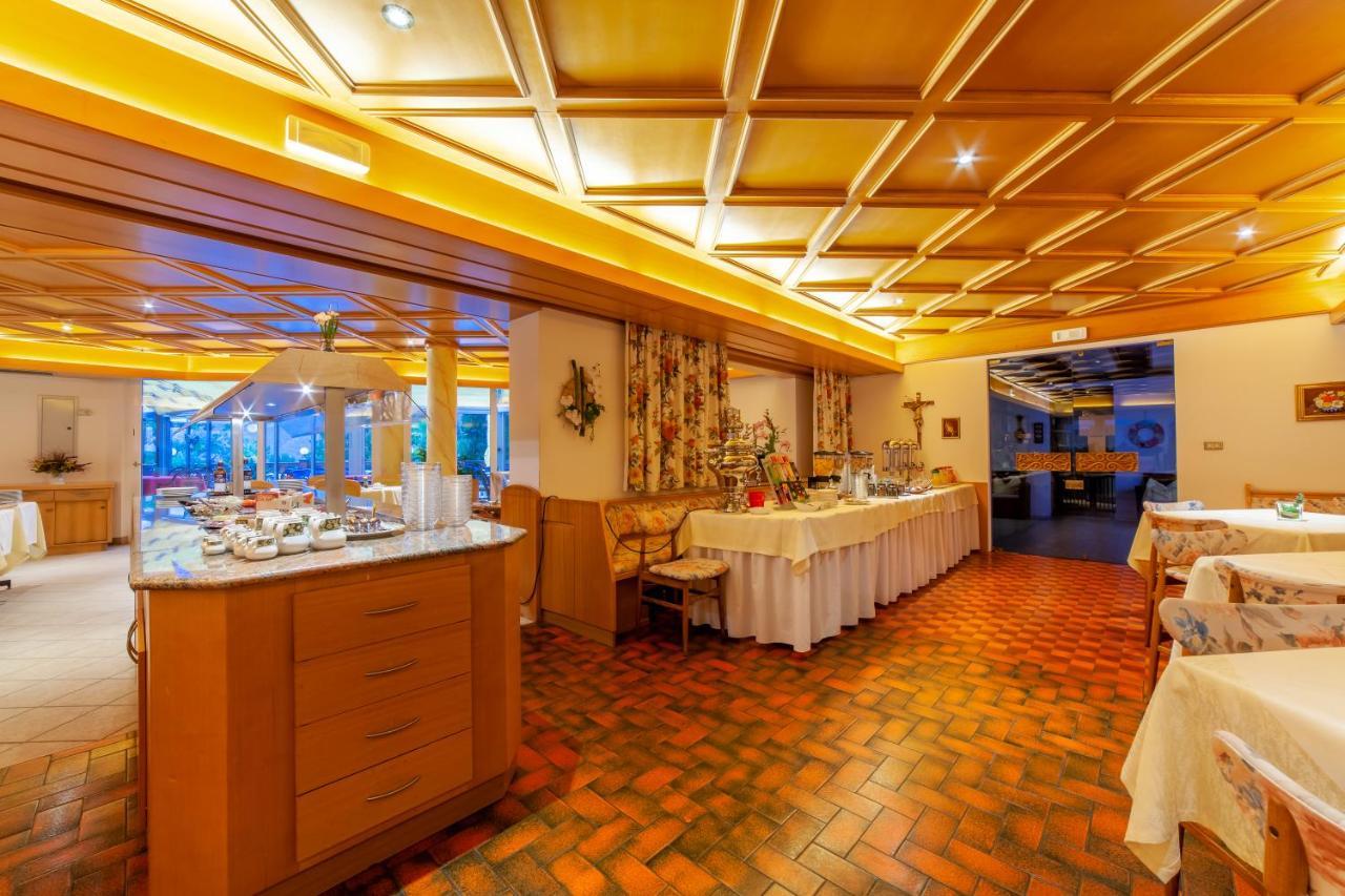 Fruehstuecks-Hotel Olympia Tirolo Bagian luar foto