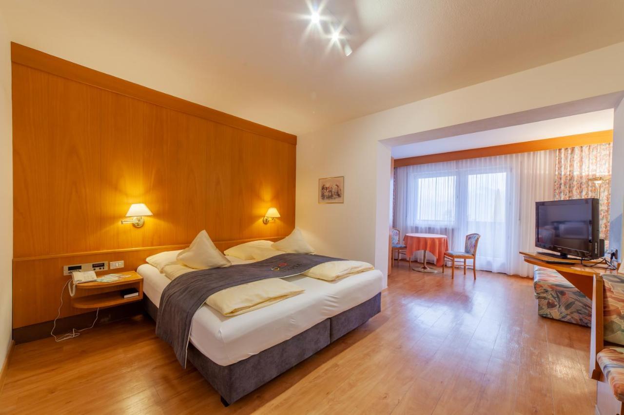 Fruehstuecks-Hotel Olympia Tirolo Bagian luar foto