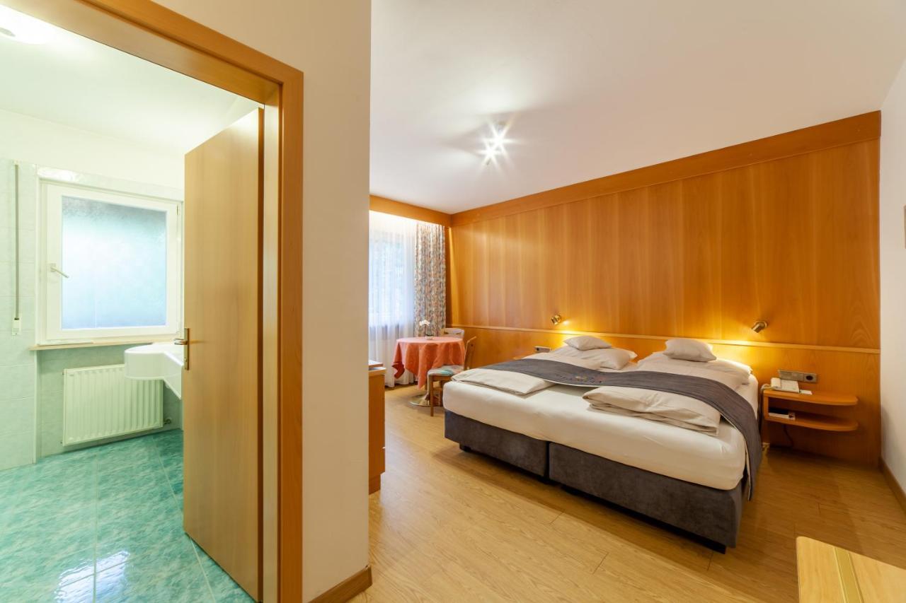 Fruehstuecks-Hotel Olympia Tirolo Bagian luar foto