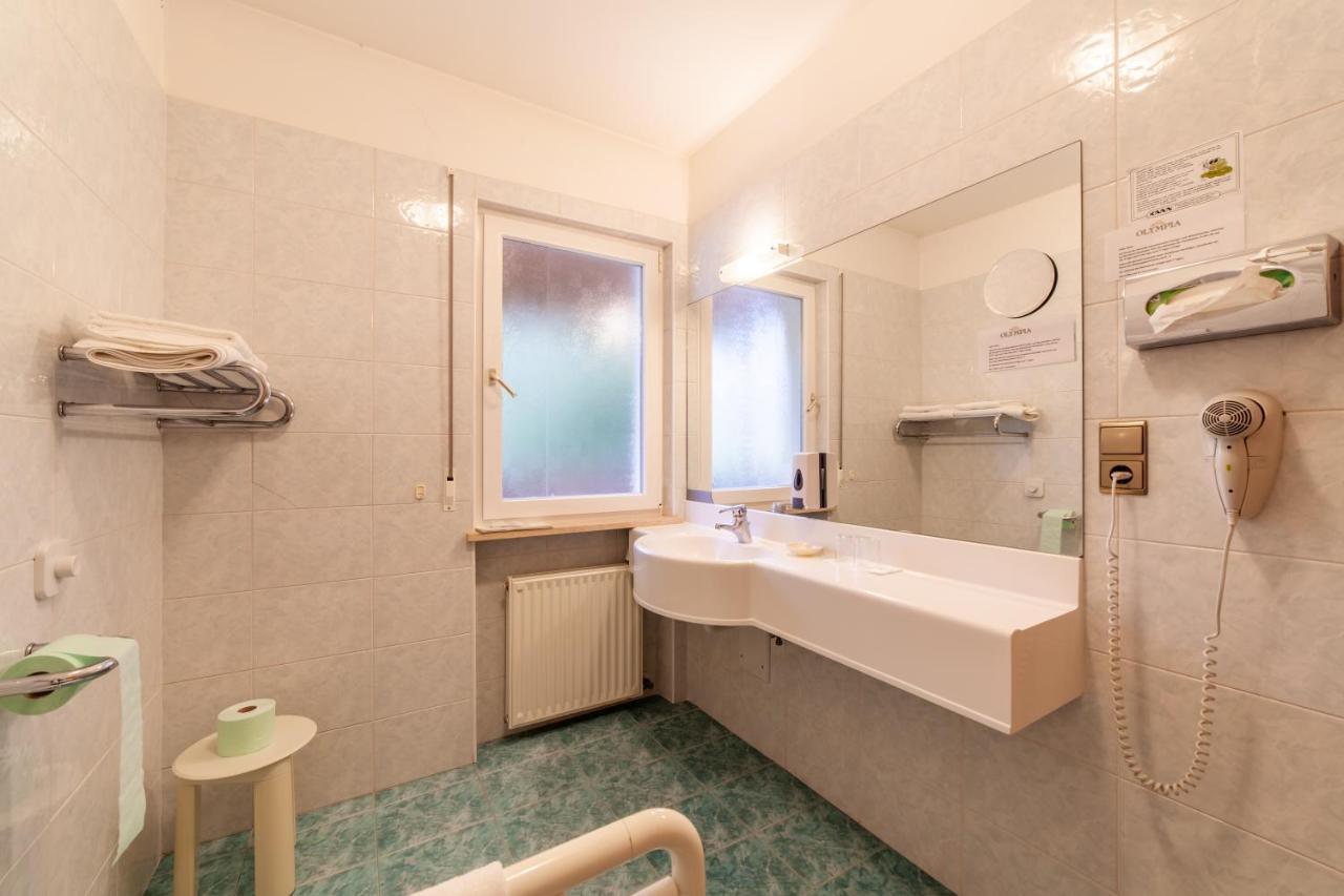 Fruehstuecks-Hotel Olympia Tirolo Bagian luar foto