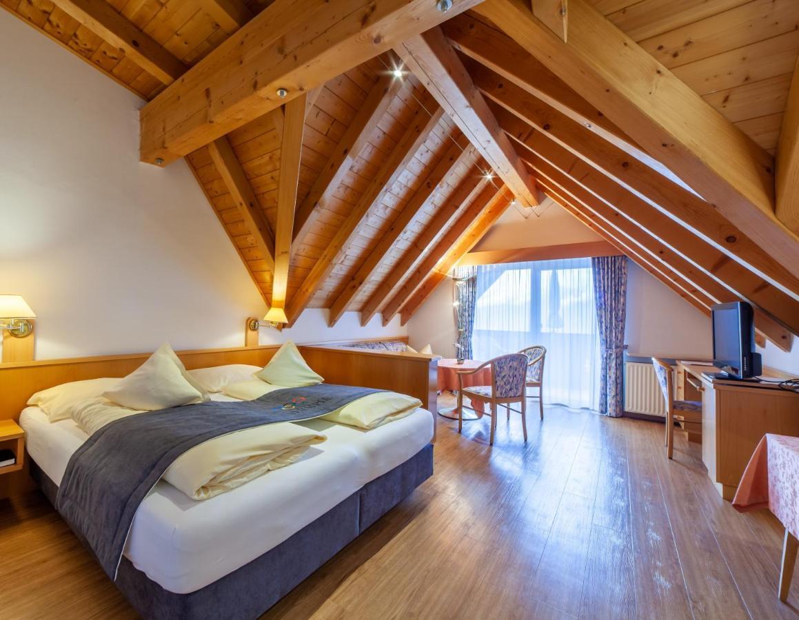 Fruehstuecks-Hotel Olympia Tirolo Bagian luar foto