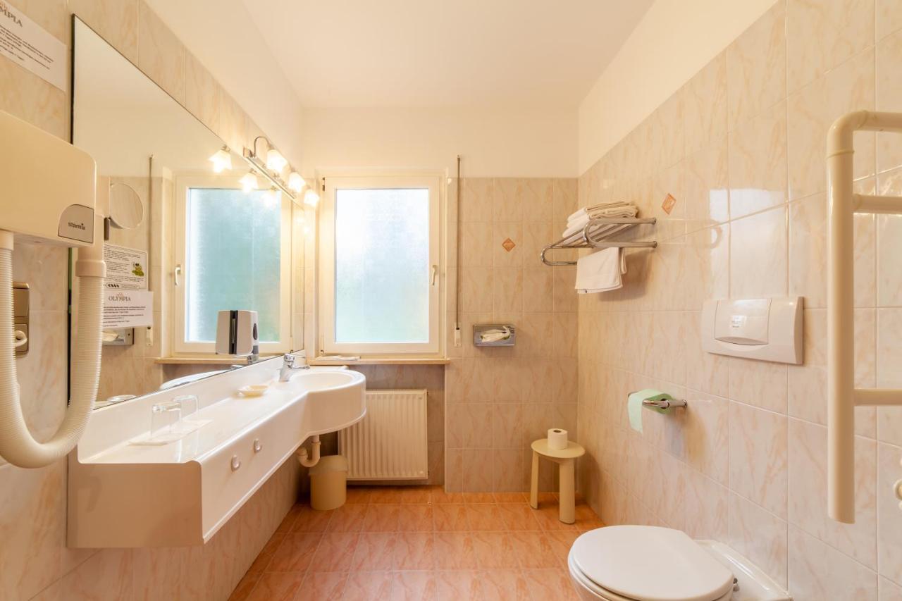 Fruehstuecks-Hotel Olympia Tirolo Bagian luar foto