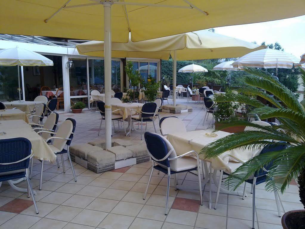 Fruehstuecks-Hotel Olympia Tirolo Bagian luar foto